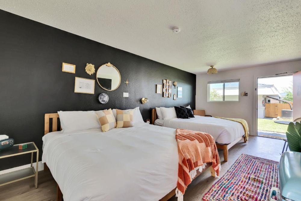 Deluxe Double Room interior